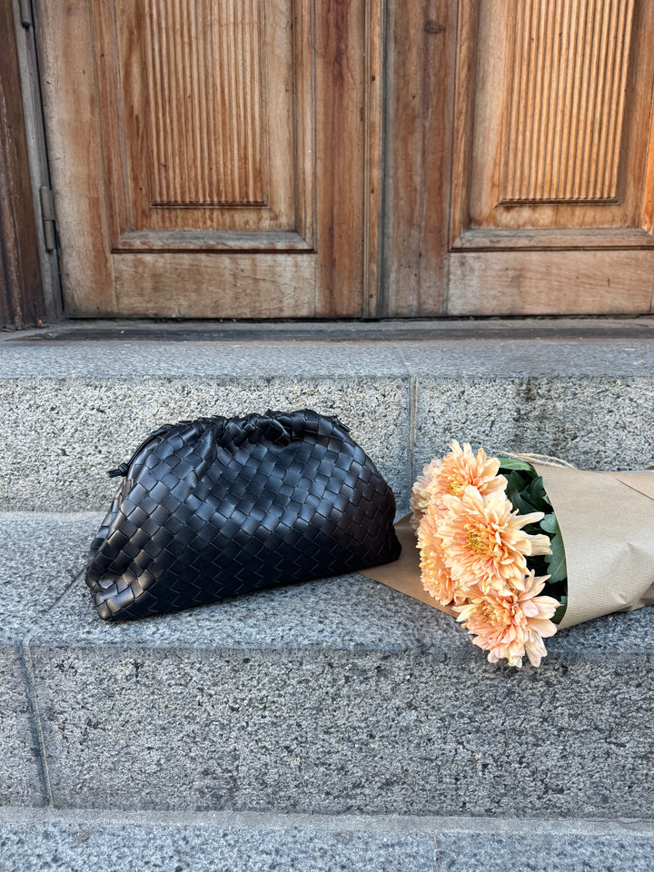 Aya Large Clutch - Black