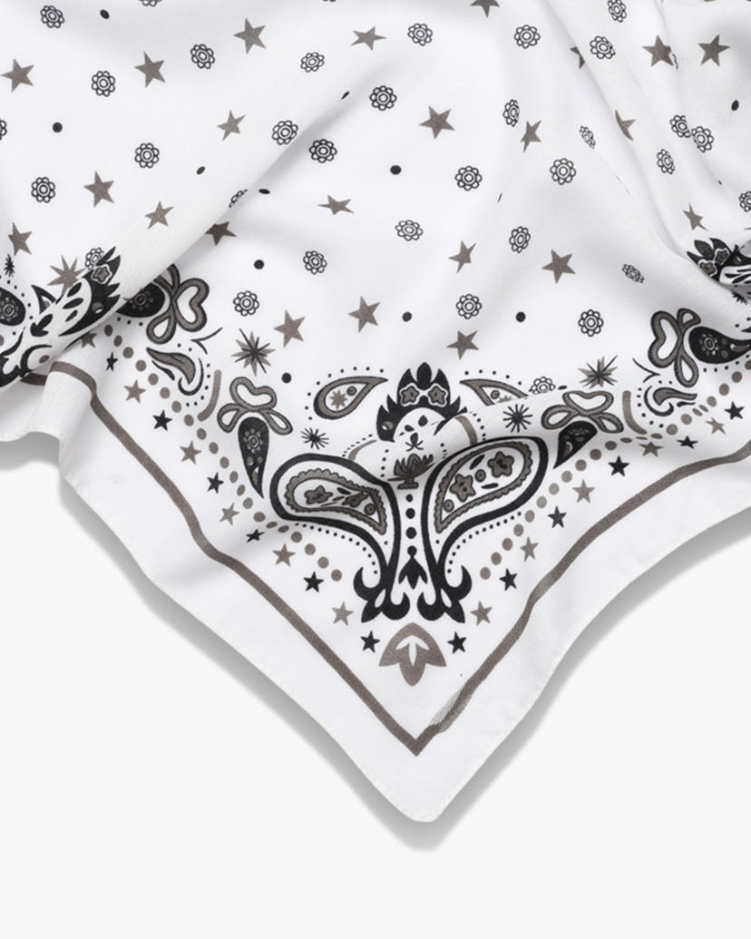Vigga Paisley Bandana - White