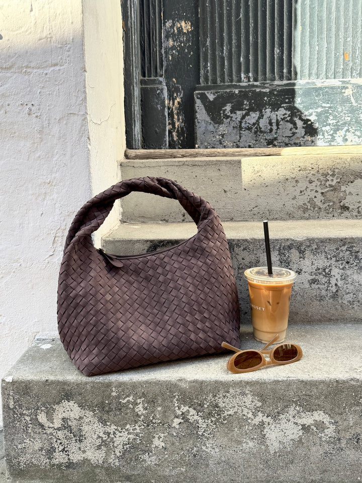 Lea Twist Bag Faux Suede - Dark Brown